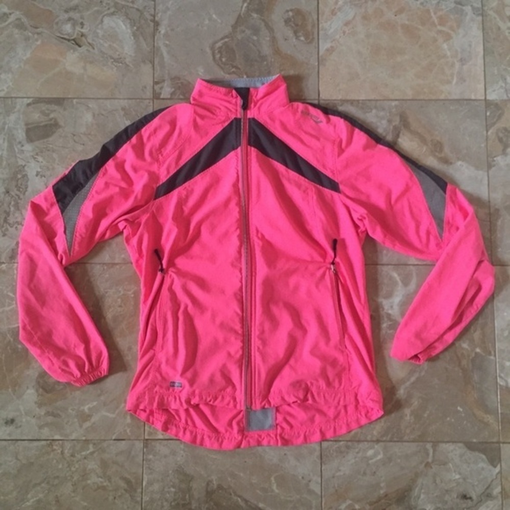 Neon Pink Saucony Jacket Size Small​​